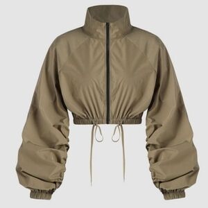 Cropped jacket Cider storm nylon zip up  medium army green performance workout